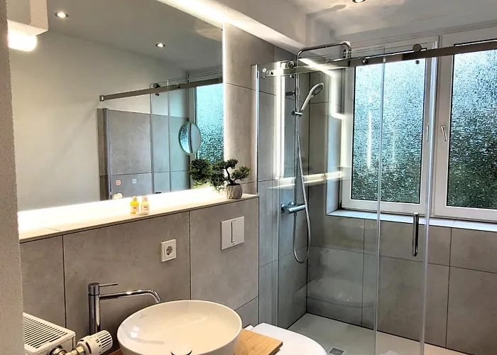 Апартаменты 21093 *